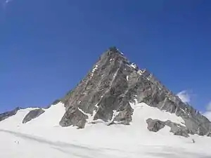 Kolahoigletscher unterhalb des Kolahoi