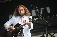 Jim James, Frontmann von My Morning Jacket, steuerte zwei neue Lieder zur Playlist bei.