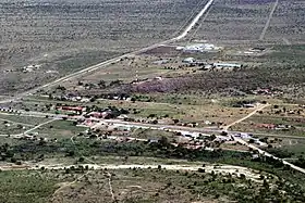 Witvlei – Blick Richtung Norden auf die Liegenschaften an der Nationalstraße B6