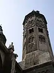 Der nördliche Ostturm mit Barockhaube