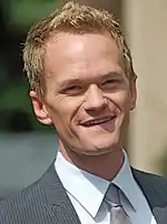 Neil Patrick Harris, Moderator der Verleihung (li)Das Dolby Theatre, Veranstaltungsort der Oscarverleihung 2015 (re)