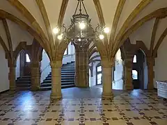 Neues Rathaus München, Große Wendeltreppe („Treppe der Lebensalter“), Inneres