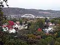 Die Neville Island Bridge von Coraopolis aus gesehen