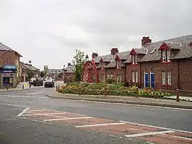 Straßenzug am Südrand mit dem Scottish Mining Museum