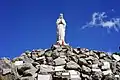 Statue Unserer Lieben Frau vom Schnee auf dem Aiguilles de Bavella mit Votivtafeln