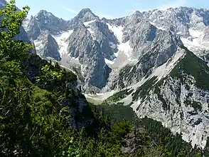 Oberreintal mit Oberreintalhütte in Bildmitte