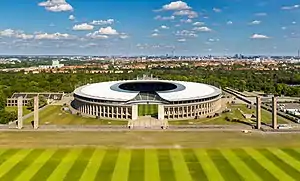 Das Berliner Olympiastadion von Westen (2020)