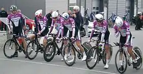 Mannschaftsfoto Motiv3 Pro-Cycling Team