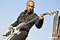 Paolo Gregoletto mit seinem Signature-Warlock-Bass