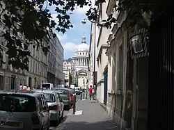 Rue d’Ulm mit Blick auf Pantheon, rechts die École normale supérieure