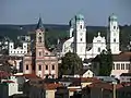 St. Paul mit dem Dom im Hintergrund