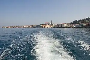 Piran von der Bucht aus gesehen