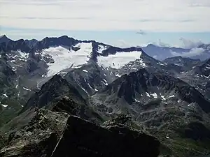 Blick vom Badus in Richtung Piz Borel und Maighelsgletscher