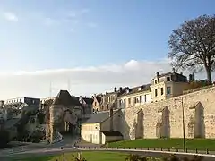 Porte d’Ardon mit Panorama.