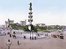 Das Denkmal vor dem Nordbahnhof, um 1900