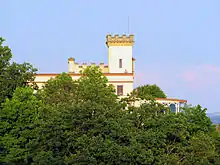 Von der Friedrich-August-Höhe: Blick auf die Friedensburg