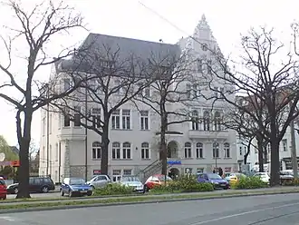 Rathaus Johannisthal vom Sterndamm gesehen