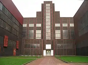 Red Dot Design-Museum im Kesselhaus der Schachtanlage XII der ehemaligen Zeche Zollverein in Essen