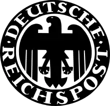 Emblem der Reichspost auf einem Bahnpostwagen