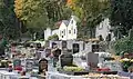 Friedhof auf der Nordseite der Kirche