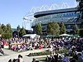 Die Rod Laver Arena mit Park bei den Australian Open 2002