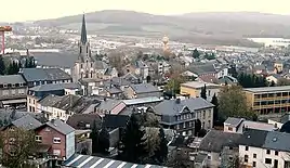 Ortskern von Rodingen mit der Kirche  Sainte-Amalberge