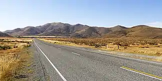 Blick auf die Rollesby Range vom New Zealand State Highway 8 aus nach Südosten