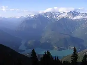 Diablo Lake im Ross Lake NRA zwischen Nord- und Südteil des Nationalparks, Blick Richtung Süd-West