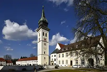 Kloster Rottenbuch, Stiftung (1073) Welfs IV.