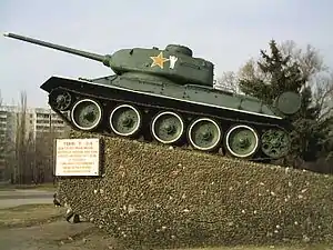 Seitenansicht eines T-34/85