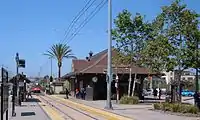 Einfahrt eines San Diego Trolley in das Old Town Transit Center