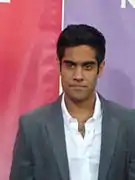 Sacha Dhawan spielt Davos