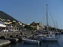 Hafen in Santa Marina Salina