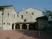 San Damiano, Eingang zur Kirche