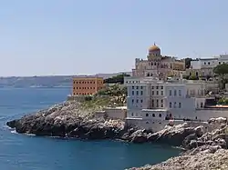 Santa Cesarea Terme mit Blick auf das Meer