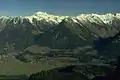 Blick vom Söllereck nach Osten. Der höchste der schneebedeckten Gipfel ist das Nebelhorn