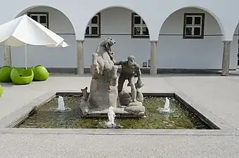 Rossbändiger-Brunnen (1934)an der Kunsthalle Schweinfurt