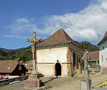 Friedhofskapelle neben der Kirche