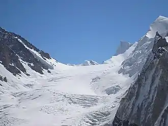 Nordwestseite des Sia La vom Kondus-Gletscher aus