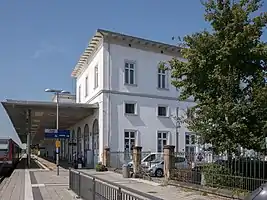 Empfangsgebäude