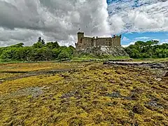 Dunvegan Castle von Westen