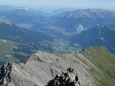 Blick nach Norden zum Sotgôt (der untere Teil des Oberhalbsteins) und nach Lenzerheide