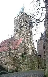 St.-Dionysius-Pfarrkirche in Rheine und Reste der Stadtmauer