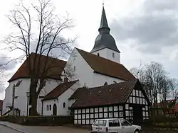 Blick auf die Doppelkirche von Nordosten