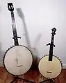 5-saitiges Cellobanjo und ein Banjeaurine von S.S. Stewart