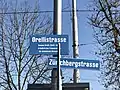 Strassenschild Orellistrasse an der Endhaltestelle Zoo