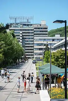 Studierende am JKU Campus