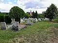 Friedhof mit Blck auf die Kirche