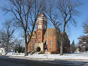 Das Tama County Courthouse in Toledo, gelistet im NRHP Nr. 81000269