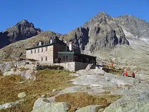 Téry-Hütte vom Süden gesehen